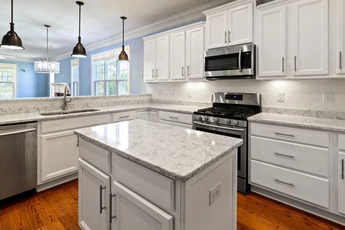 Filth & Squalor Cleanup in Bellaire, TX